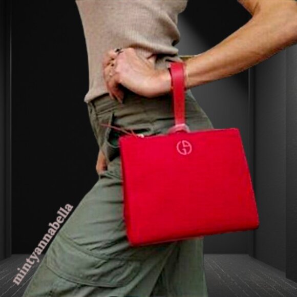 Giorgio Armani Beauty Cosmetic Bag - Picture 1 of 8